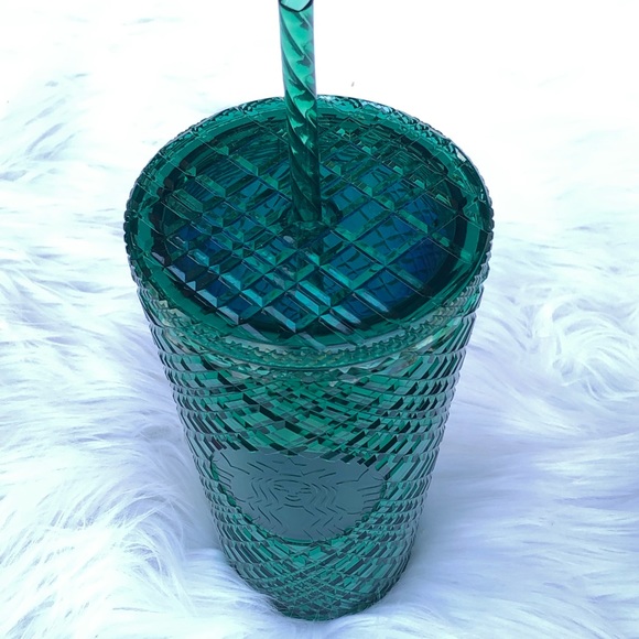 NEW STARBUCKS Iridescent Green Spike Stud Design Collectors Grande 16oz Cold Cup - Picture 2 of 6